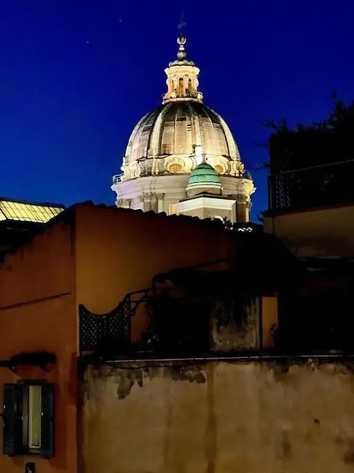 La Rosa di piazza Spagna-1